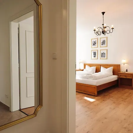 Apartma Justina 1880 Karlovy Vary Exterior photo