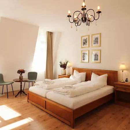 Apartma Justina 1880 Karlovy Vary Exterior photo